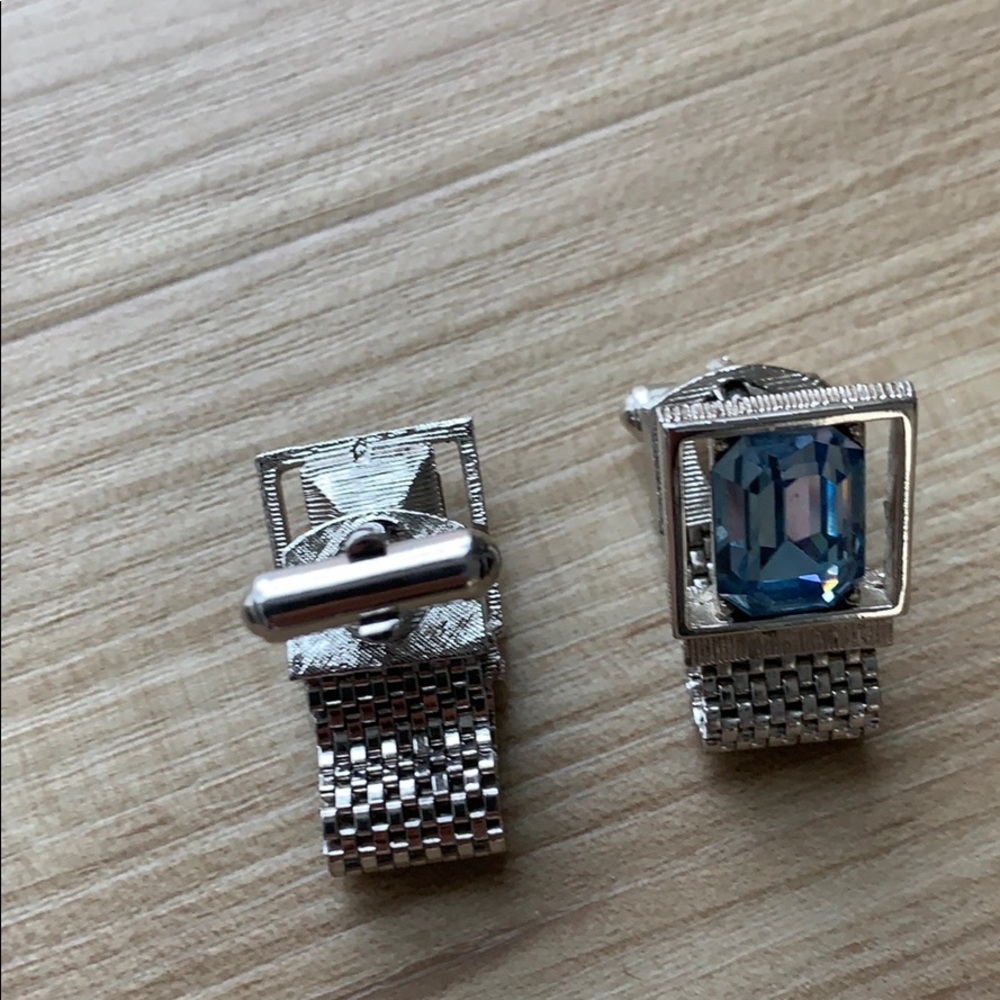 Cuff links - Picture 2 of 3